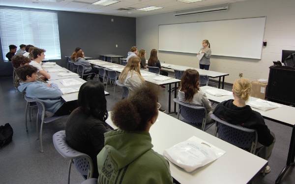 Humphreys County high schoolers and eighth graders learn about educational to career pathways