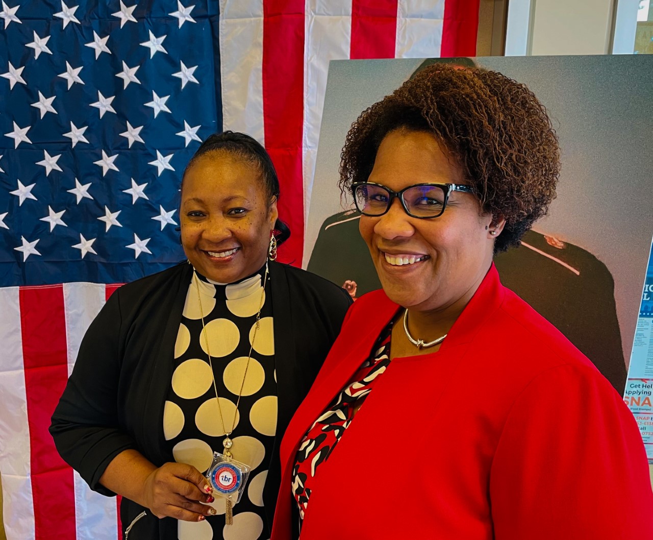 Nashville State President Dr. Shanna L. Jackson presents Dawne Moore, a retired U.S. Army Master Sergeant and current student success veteran advisor, with the Chancellor's Commendation for Military Veterans during a Veterans Day celebration at the Clarksville campus on Wilma Rudolph Blvd.