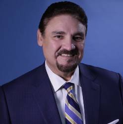 Victor Berrios, entrepreneur, philanthropist, and speaker, is president and CEO of Titan and River City Franchising, and is a Master Franchise Owner for commercial cleaning company Jani-King. 
